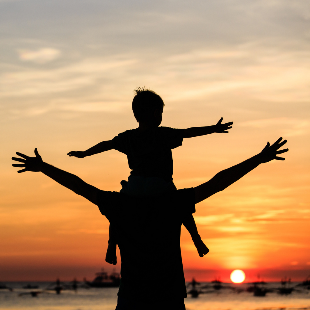 Father's Day Gift Guide: Inspire Adventure with Wanderlust Picks for D
